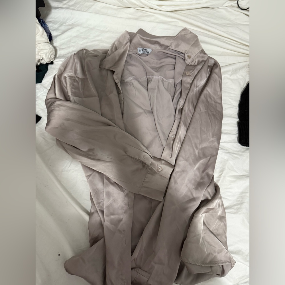 Women's Beige pink blouse